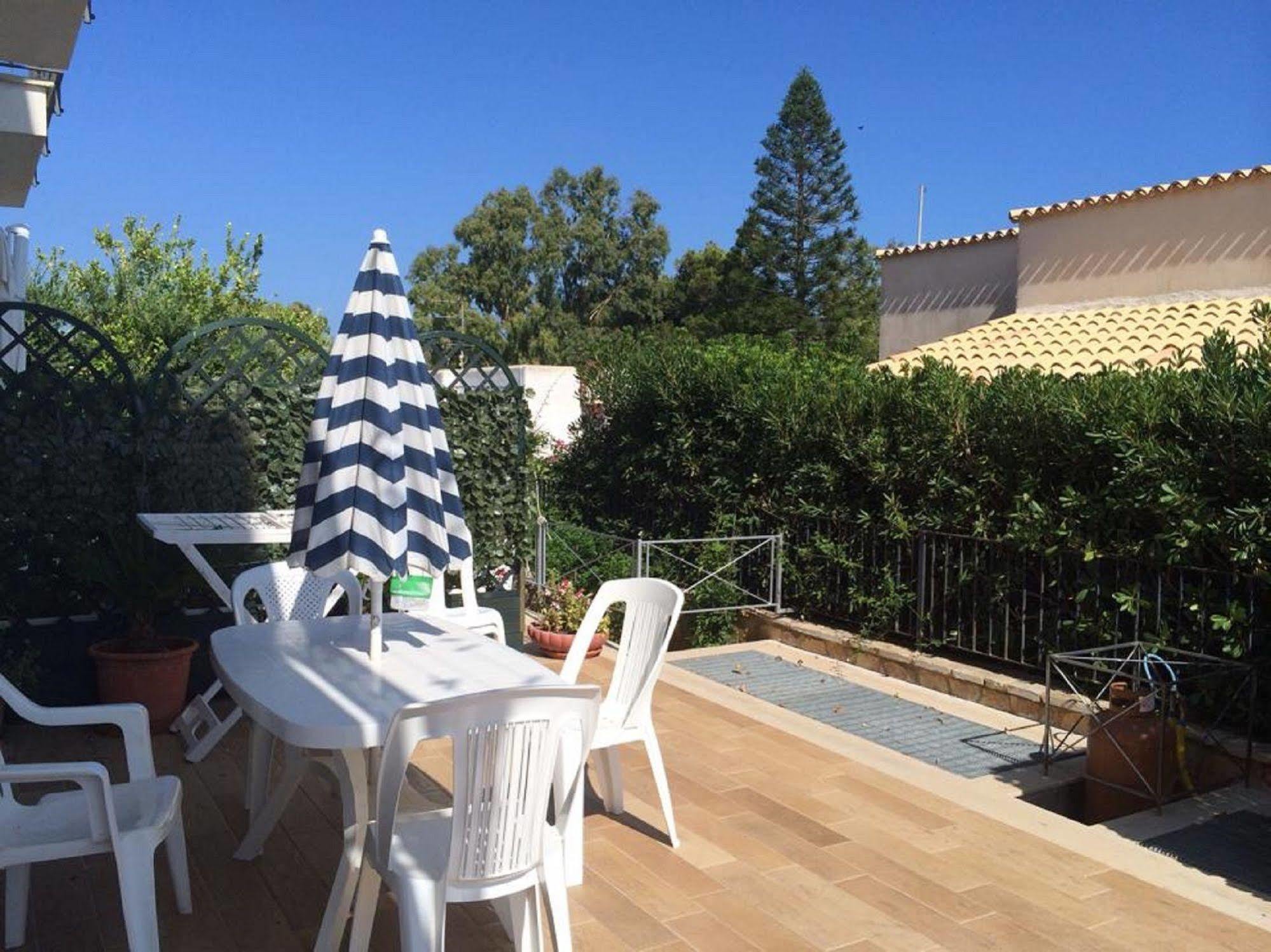 סן ויטו לו קאפו Casa Vacanza Azzurra מראה חיצוני תמונה